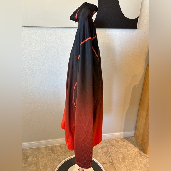 Nike pro combat. Long sleeve workout shirt great shape nice color way.🤳🥷 - Picture 8 of 11